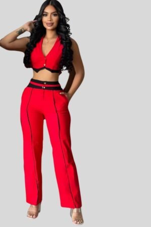 CONJUNTO CON TOP TIPO CHALECO Y DETALLES NEGROS